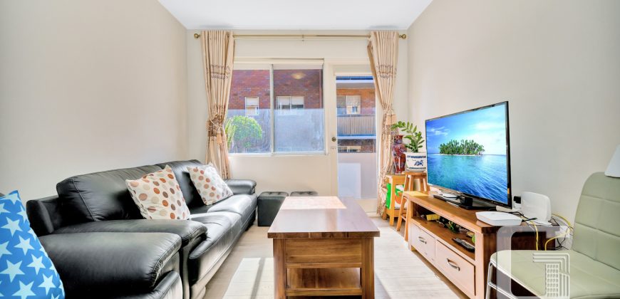 4/22 Albert St, Hornsby NSW 2077